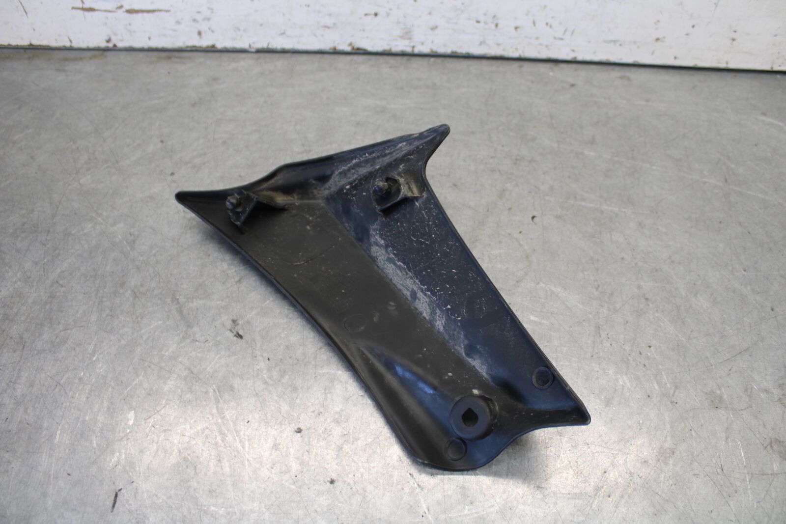 11-24 SUZUKI GSXR750 LEFT FRAME SIDE COVER COWL PANEL TRIM  BB687