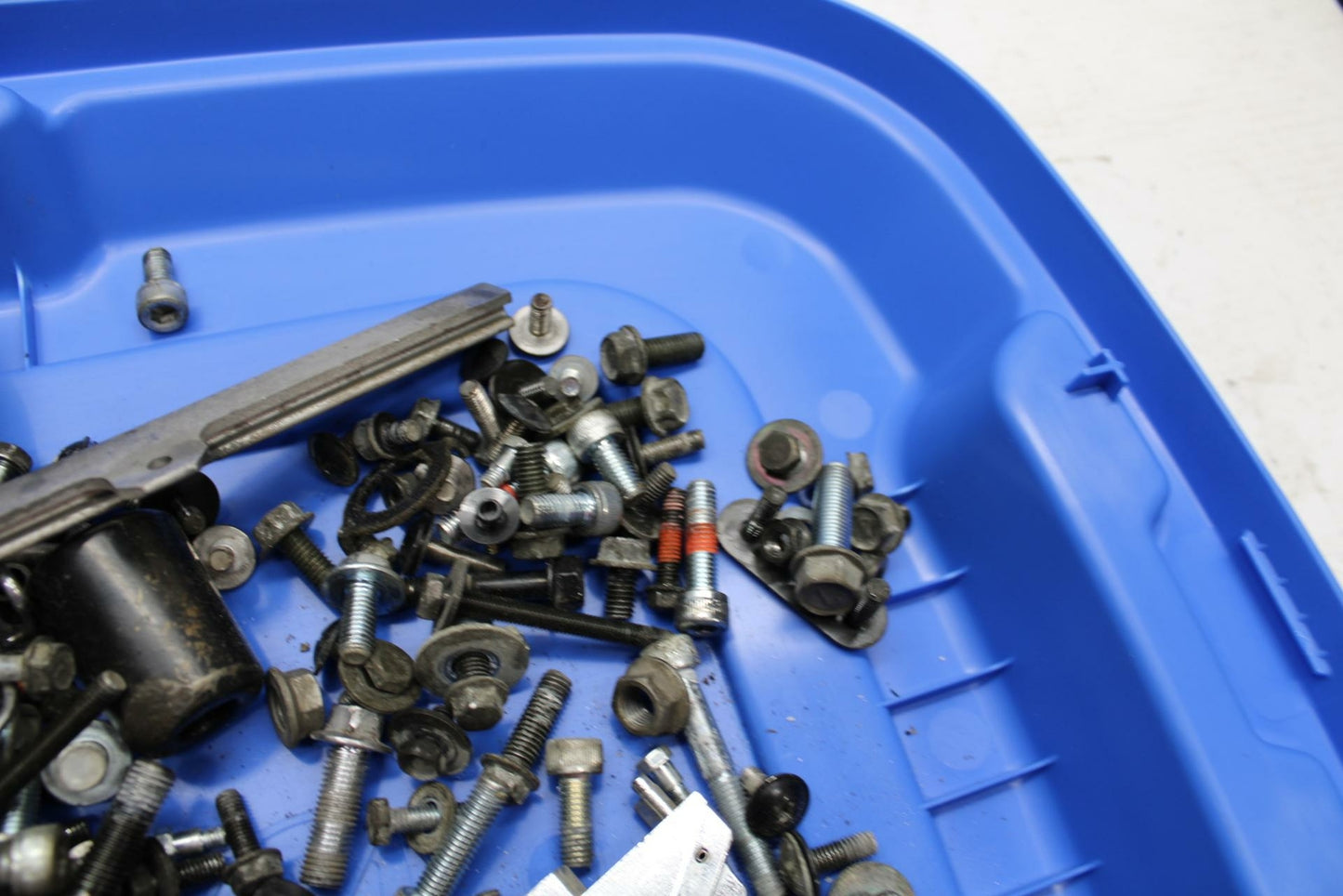 86-06 KAWASAKI CONCOURS 1000 ZG1000A ENGINE MOUNTING BOLTS HARDWARE MOTOR  BB292