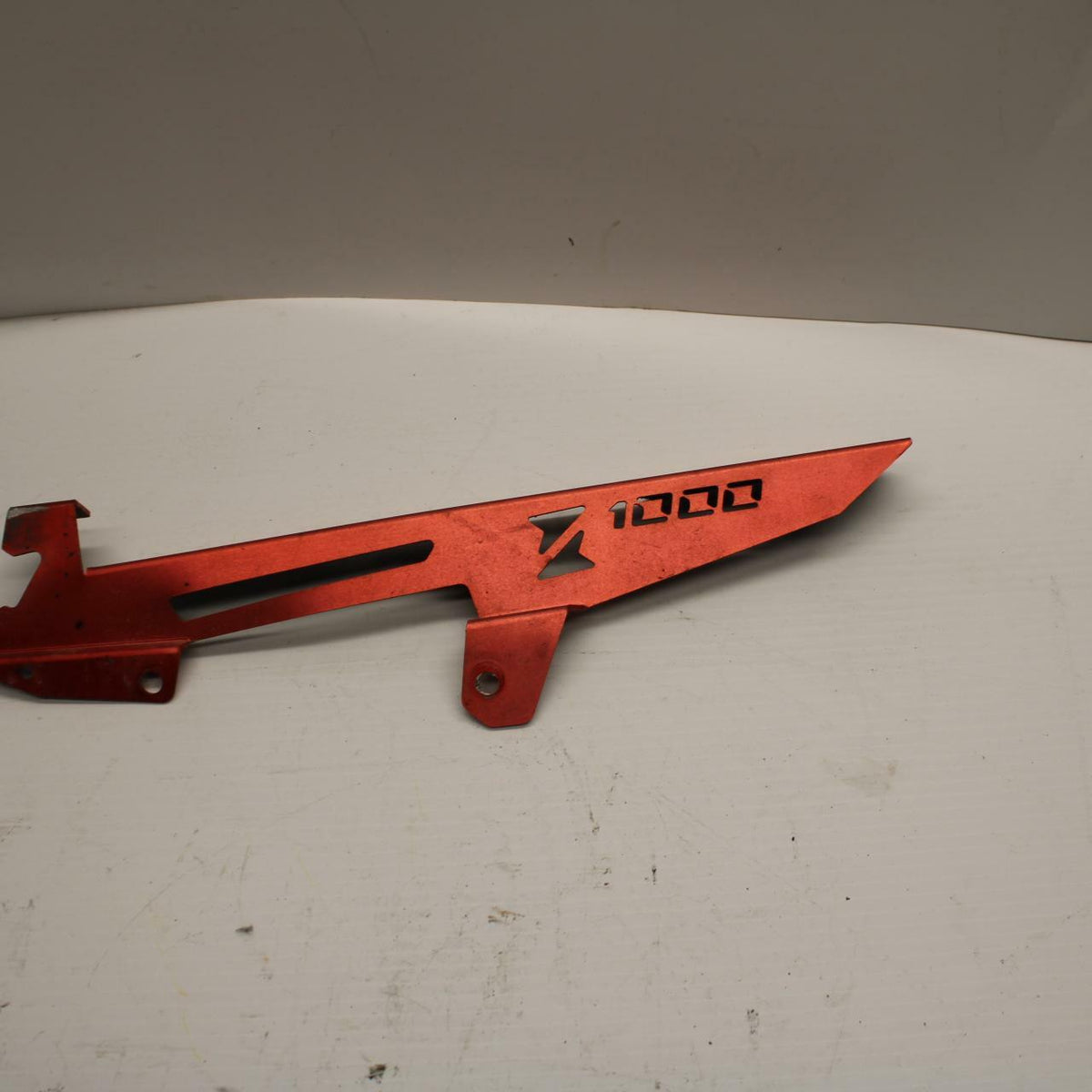 11-12 KAWASAKI Z1000 AFTERMARKET ALUMINUM RED REAR BACK DRIVE CHAIN GUARD  BB249
