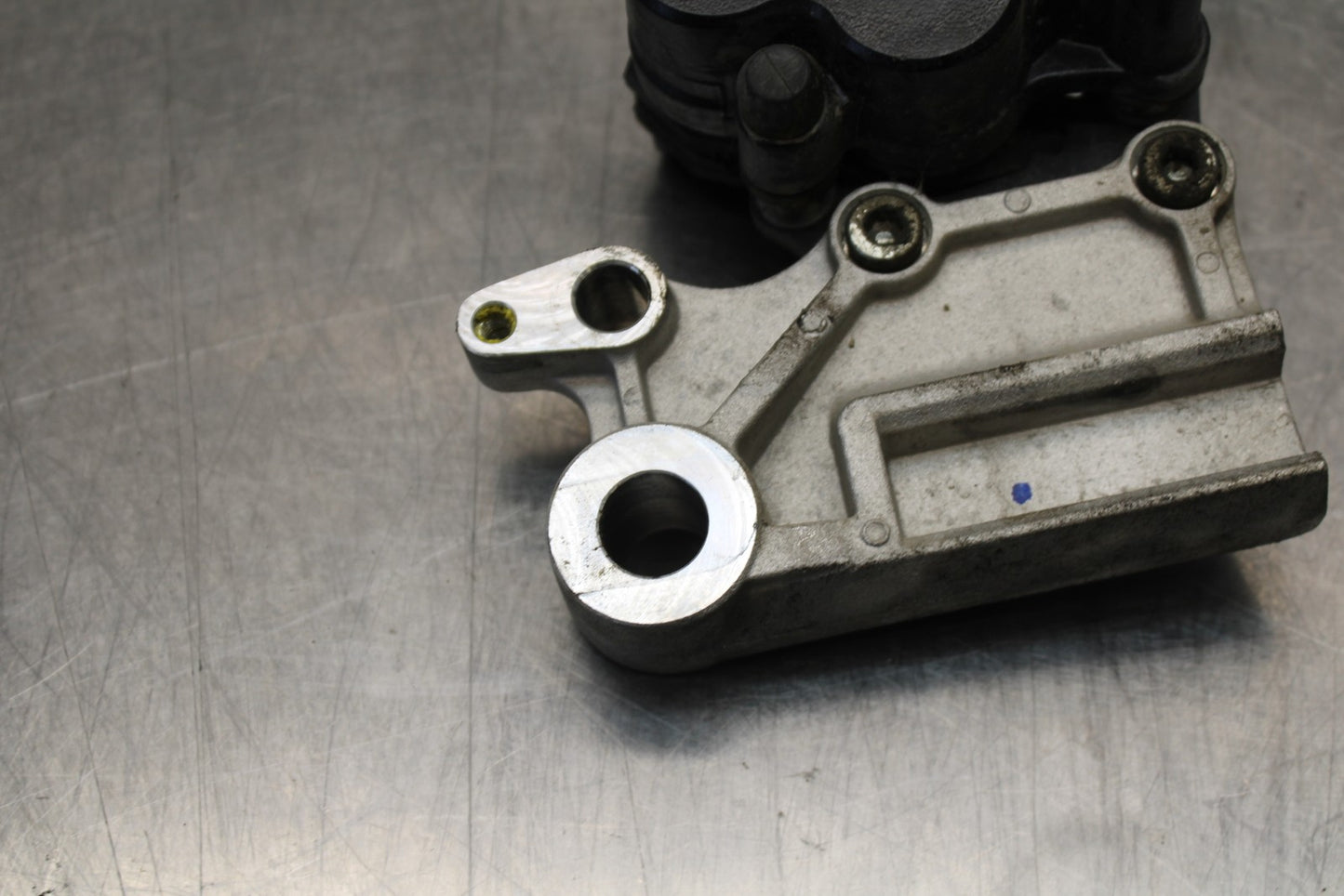 13-17 KAWASAKI NINJA 300 EX300 ABS REAR BACK BRAKE CALIPER W MOUNT BRACKET BB187