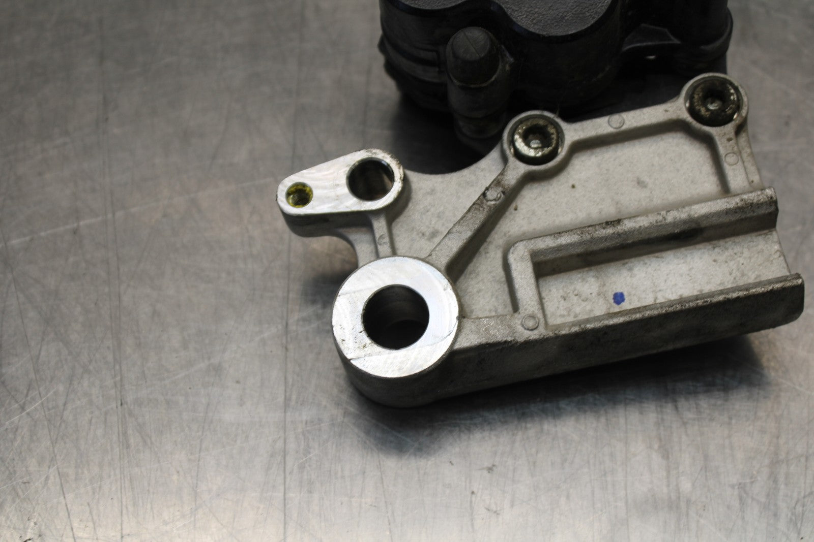 13-17 KAWASAKI NINJA 300 EX300 ABS REAR BACK BRAKE CALIPER W MOUNT BRACKET BB187