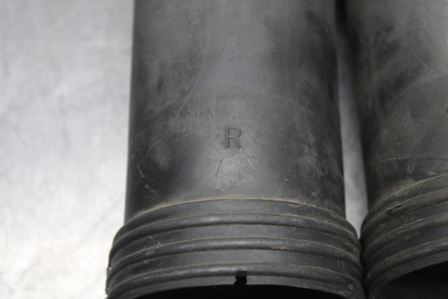 00-02 KAWASAKI NINJA ZX6R RIGHT LEFT AIR INTAKE DUCTS BB750