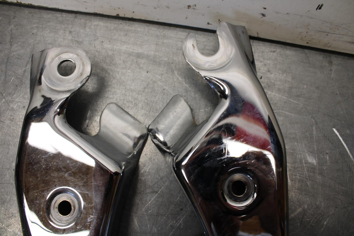 01-02 HONDA SHADOW SPIRIT 750 SUBFRAME FENDER SUPPORT FRAME COVER BB632