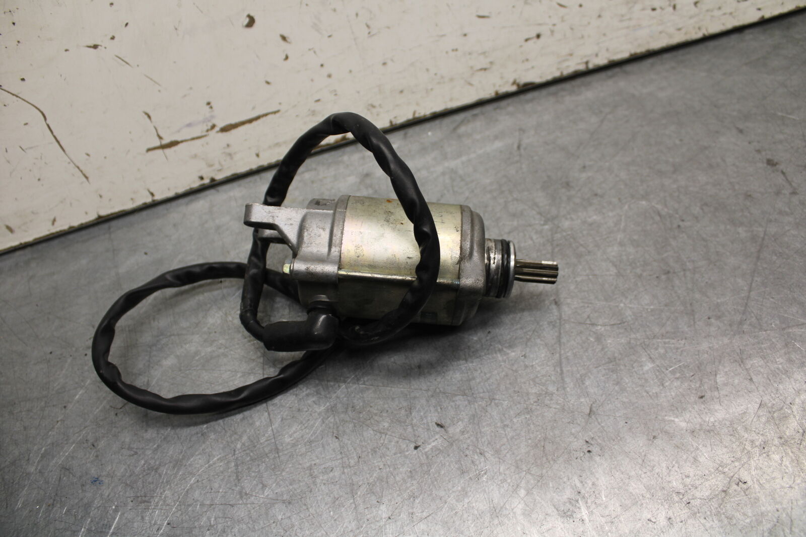 05-06 SUZUKI GSXR1000 ENGINE STARTING STARTER MOTOR -DC 12V 31100-40F00 BB677