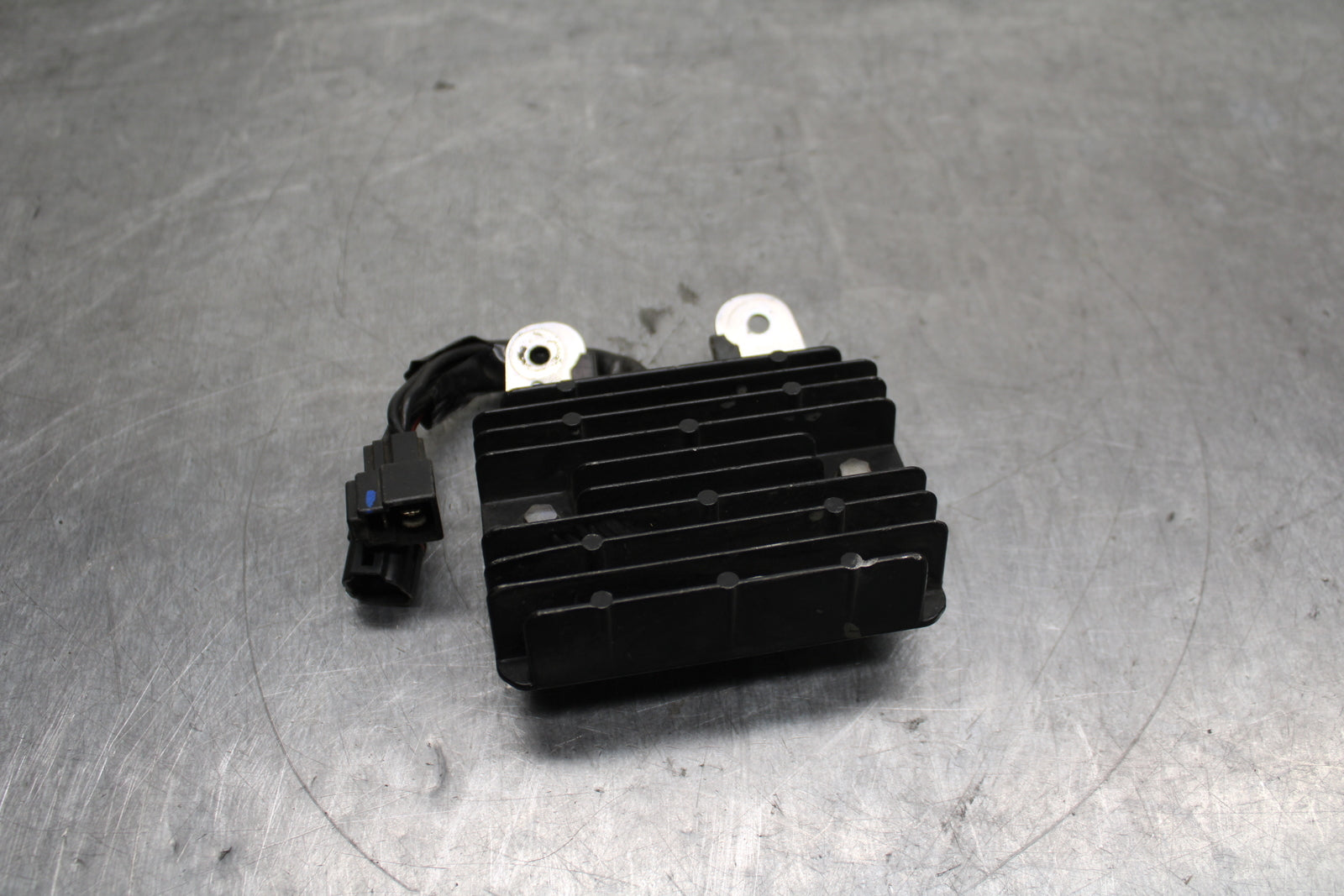 08-10 SUZUKI GSXR 600 RECTIFIER VOLTAGE REGULATOR BB130