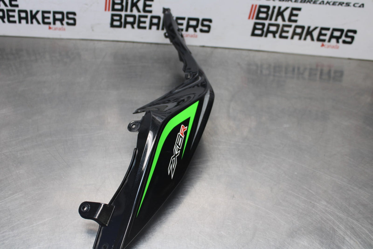 13-18 KAWASAKI NINJA ZX6R RIGHT REAR BACK TAIL FAIRING COWL SHROUD BB735
