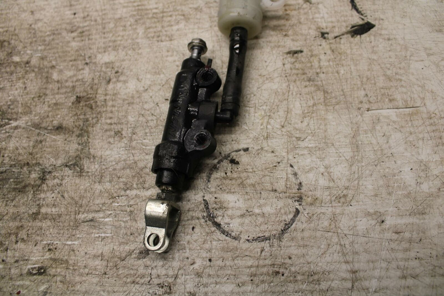 20-22 KAWASAKI Z H2 REAR BACK BRAKE MASTER CYLINDER W RESERVOIR BB382