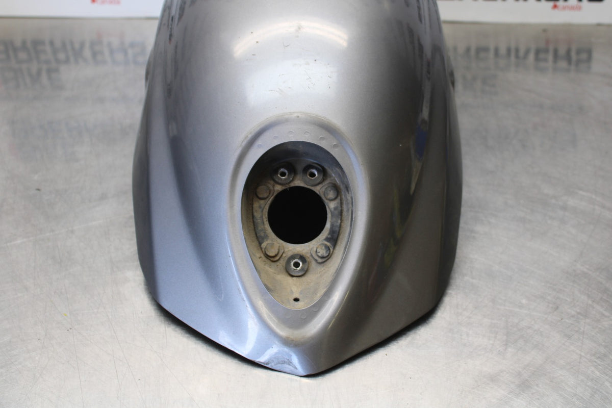 05 TRIUMPH ROCKET III REAR BACK WHEEL FENDER MUD GUARD BB186