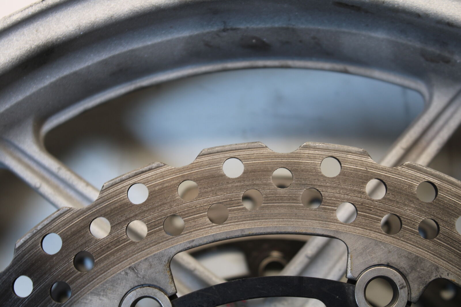 09-12 KAWASAKI NINJA ZX6R FRONT WHEEL AND LEFT RIGHT BRAKE ROTORS DISCS BB656