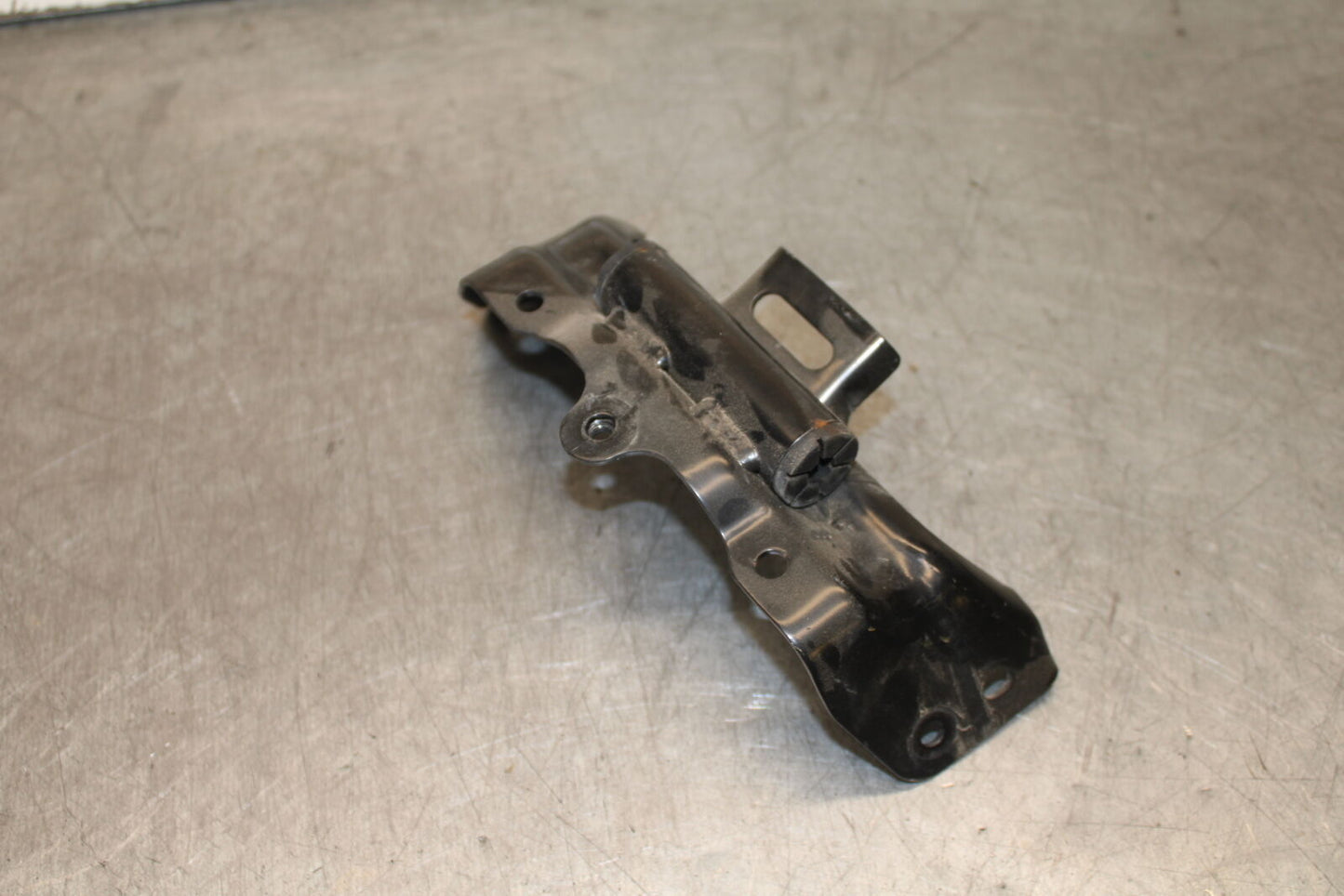 13-15 HONDA CBR500R GAS TANK FUEL CELL PETROL RESERVOIR BRACKET MOUNT BB704