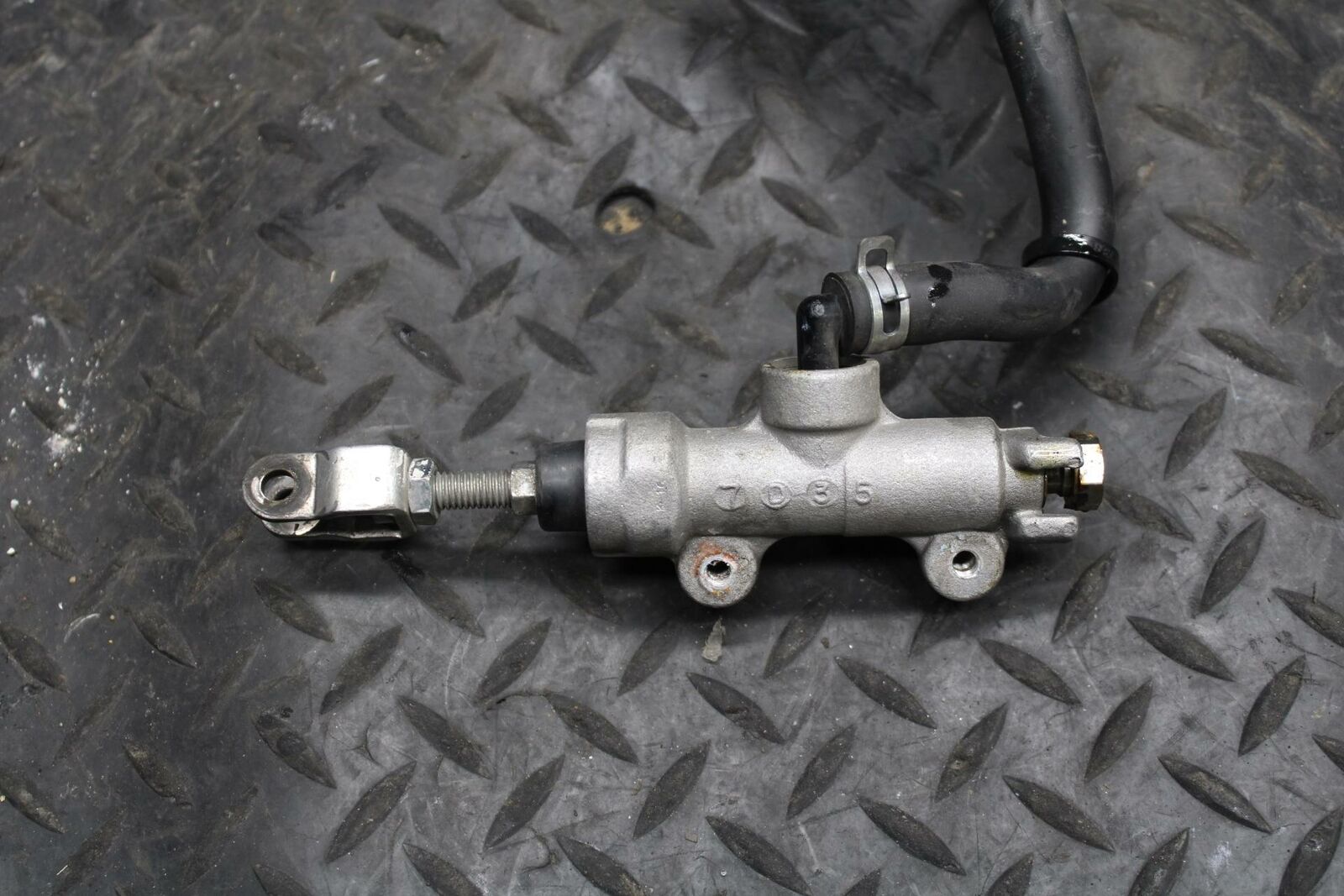 08-09 SUZUKI GSXR600 REAR BACK BRAKE MASTER CYLINDER BB226