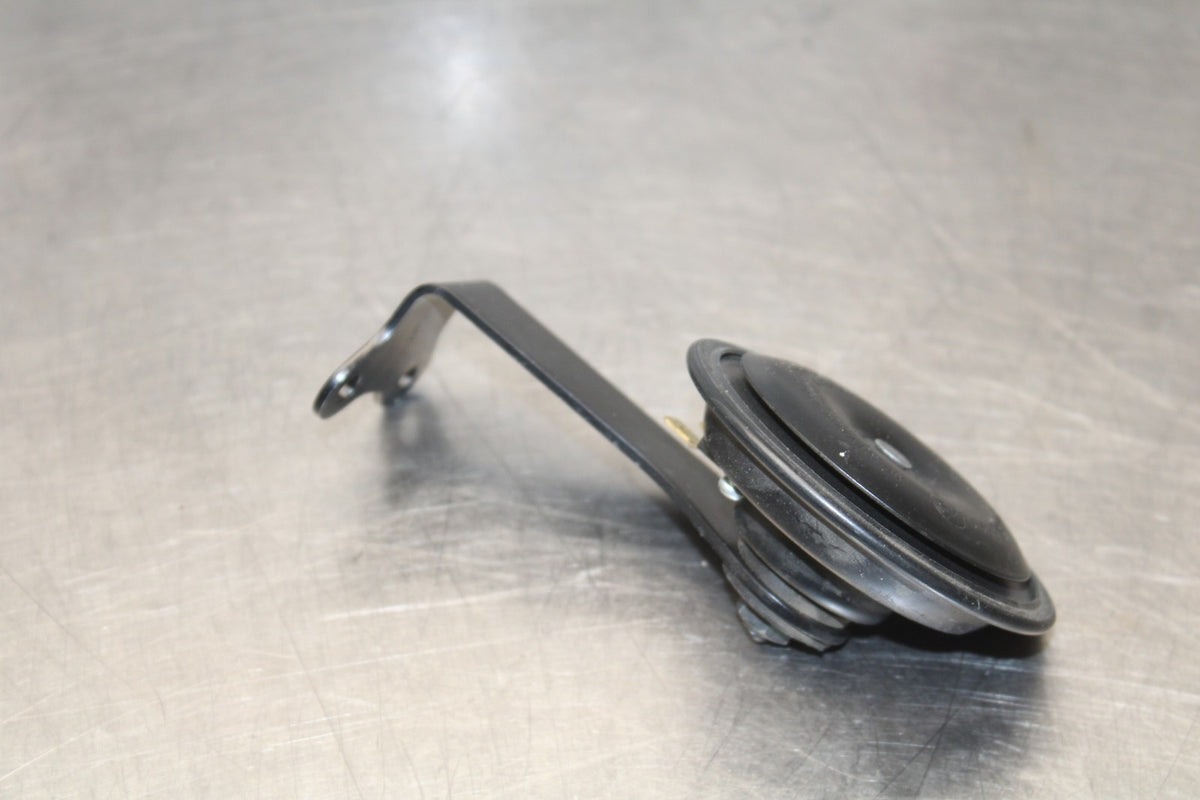 11-24 SUZUKI GSXR750 HORN SIGNAL BB630
