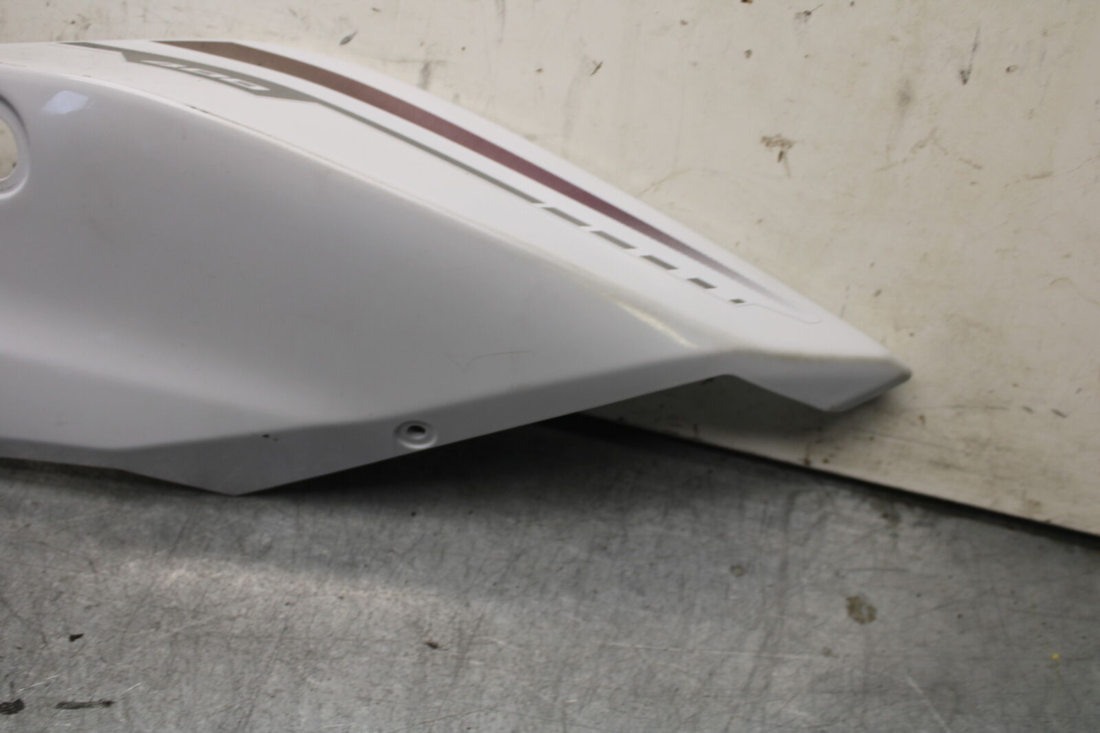 18-23 KAWASAKI NINJA 400 LEFT REAR BACK TAIL FAIRING COWL SHROUD BB660