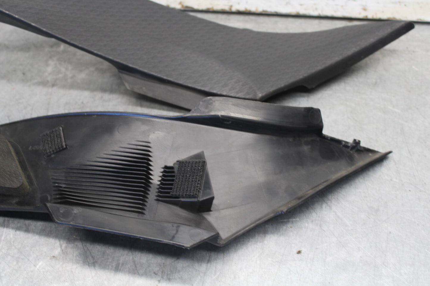 09-12 KAWASAKI NINJA ZX6R RIGHT LEFT GAS TANK PANELS COVERS TRIM SET COWLS BB698