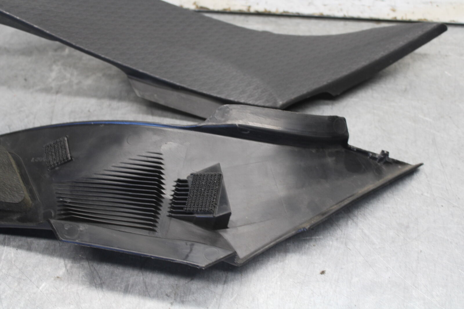 09-12 KAWASAKI NINJA ZX6R RIGHT LEFT GAS TANK PANELS COVERS TRIM SET COWLS BB698