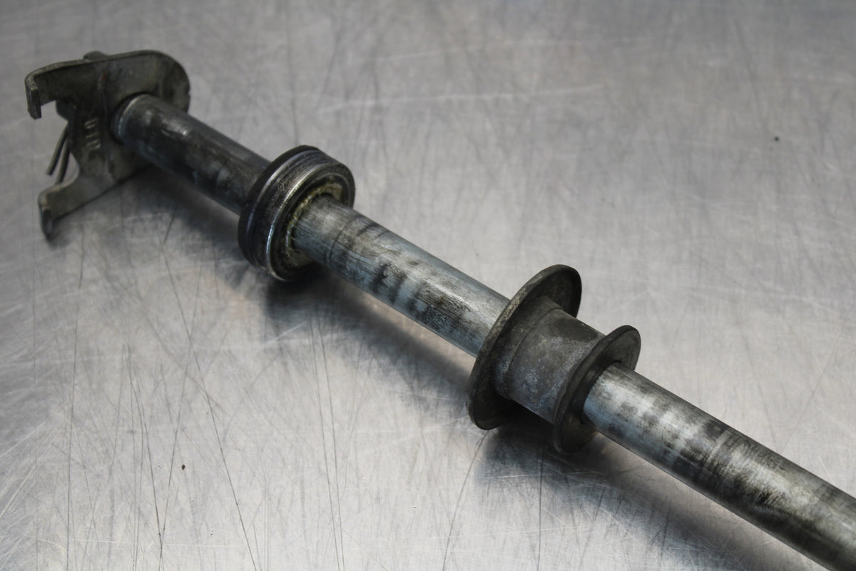 04-09 SUZUKI GS500F REAR AXLE BACK WHEEL RIM PIVOT BOLT AXEL BB165