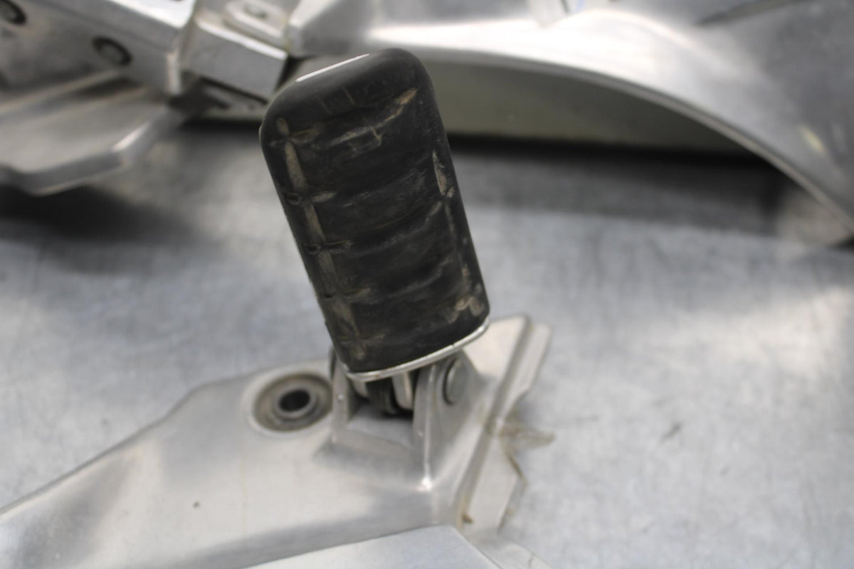 2001 Honda ST1100 LEFT RIGHT PASSENGER FOOTPEGS AND MOUNTS, SET, PAIR BB89