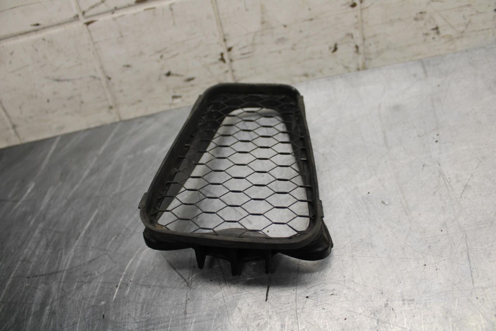 07-12 HONDA CBR600RR AIR INTAKE GRILL BB500