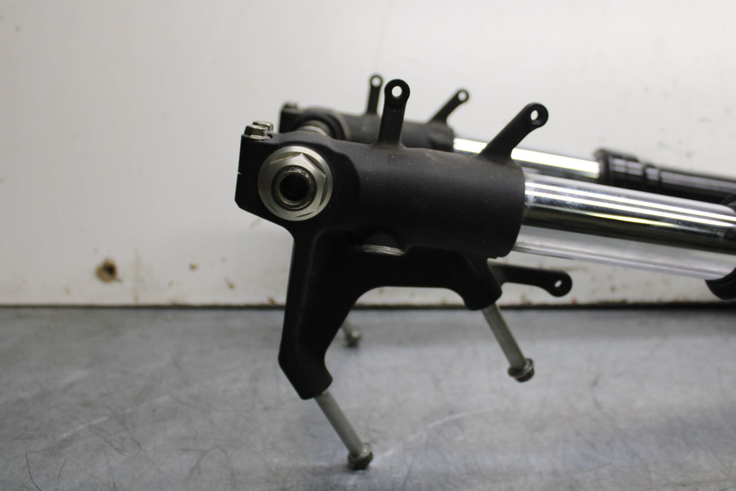 08-10 SUZUKI GSXR 600 COMPLETE FRONT END FORKS SUSPENSION TRIPLE TREE BB00
