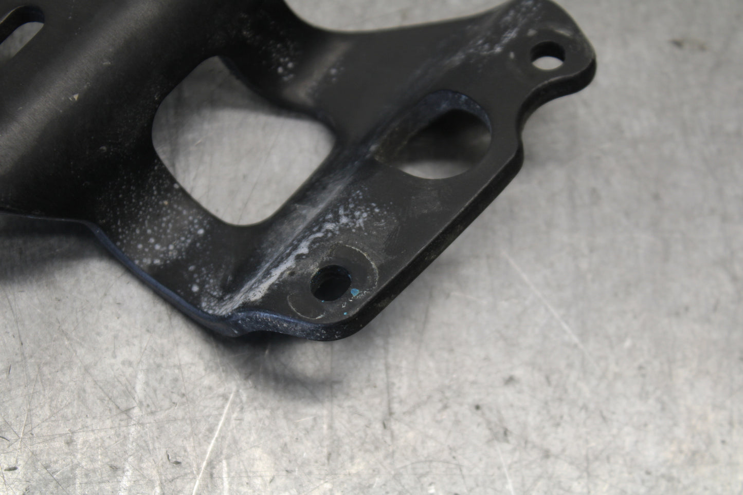 08-16 YAMAHA YZF R6 RIGHT REARSET REAR SET HEEL GUARD 13S-27446-10-00 BB665