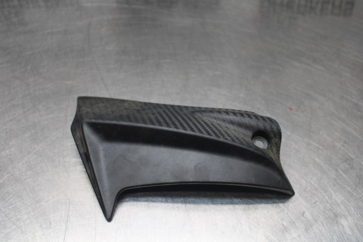 11-25 SUZUKI GSXR 600  RIGHT MID UPPER SIDE FAIRING COWL PLASTIC BB687