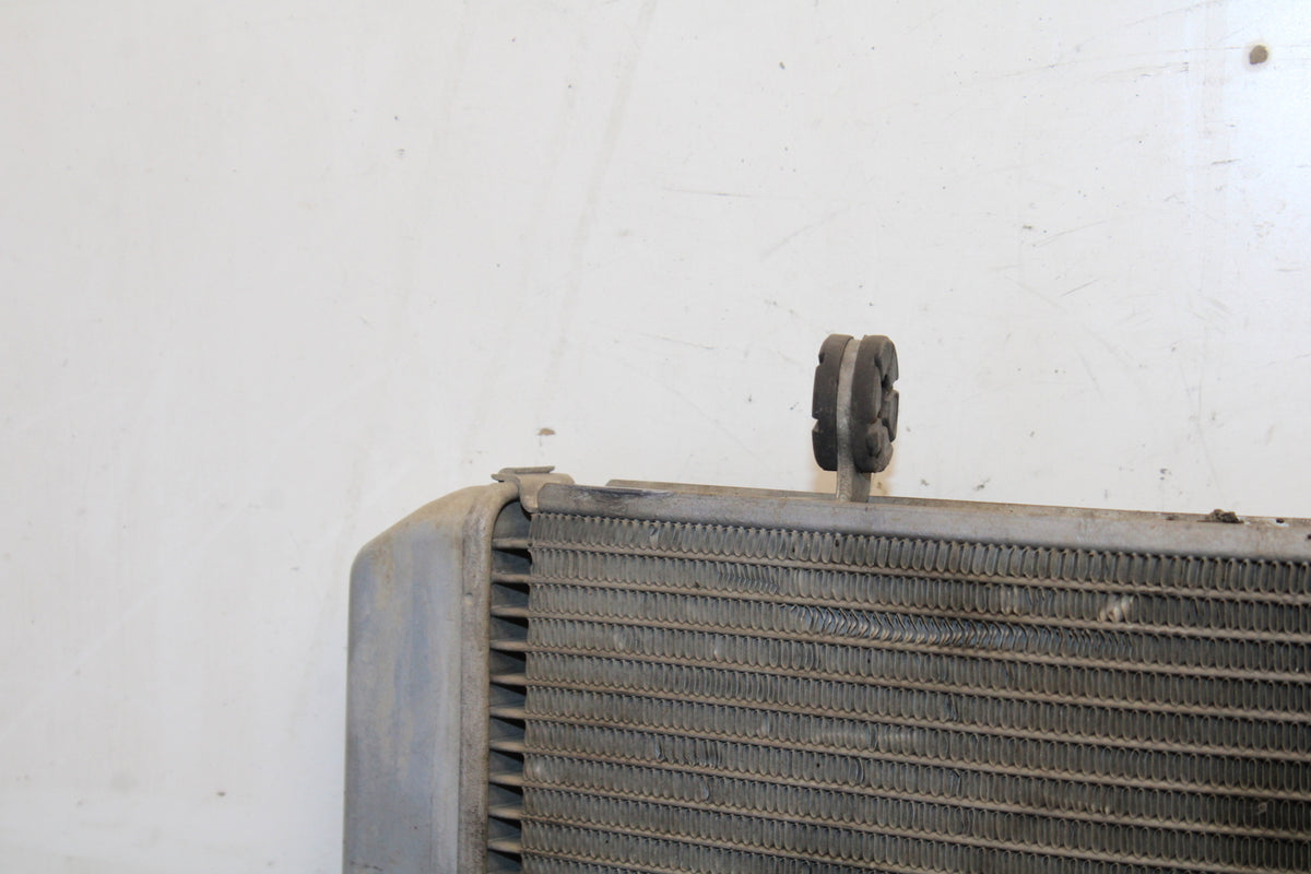 04-05 SUZUKI GSXR600 ENGINE RADIATOR COOLING RADIATER 17710-29G00 BB658