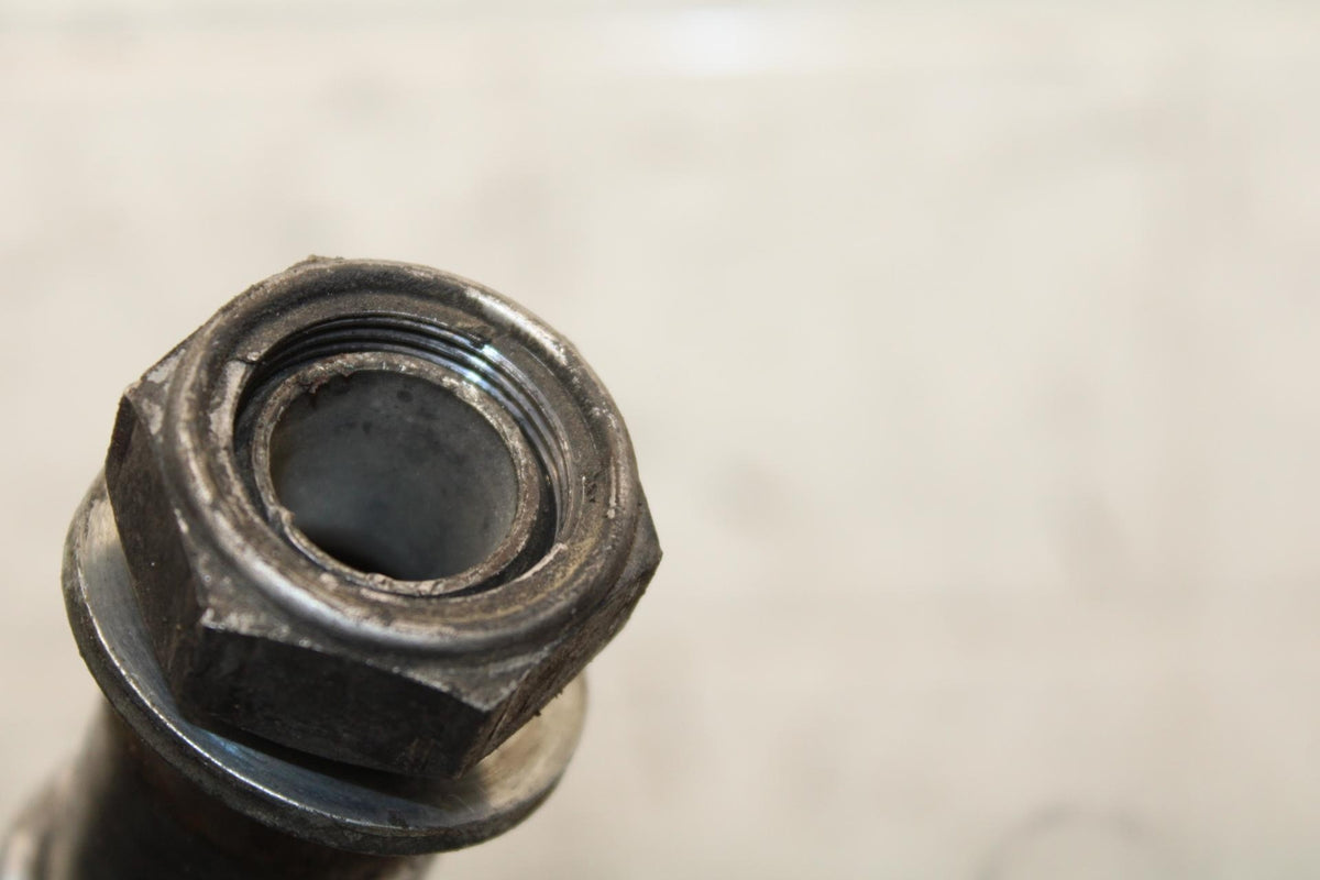 2006 Yamaha YZF R6 REAR AXLE BACK WHEEL RIM BOLT AXEL 2C0-25381-00-00 BB560