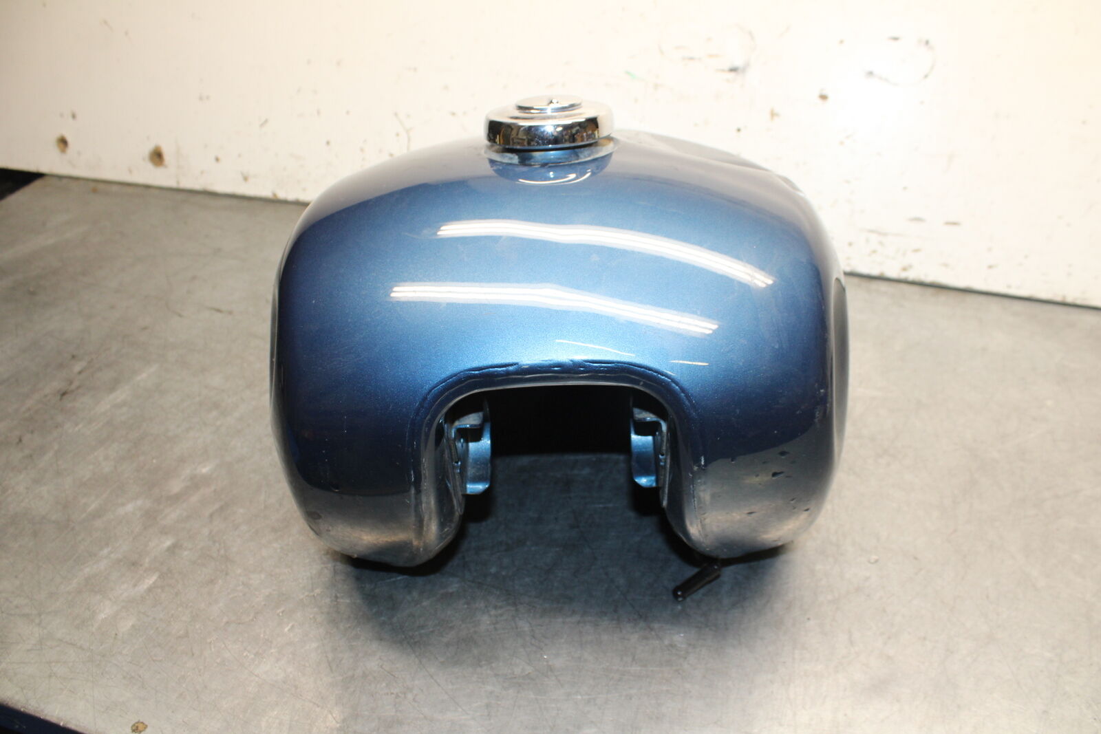 17-24 YAMAHA BOLT XVS950 GAS TANK FUEL PETROL RESERVOIR BB729