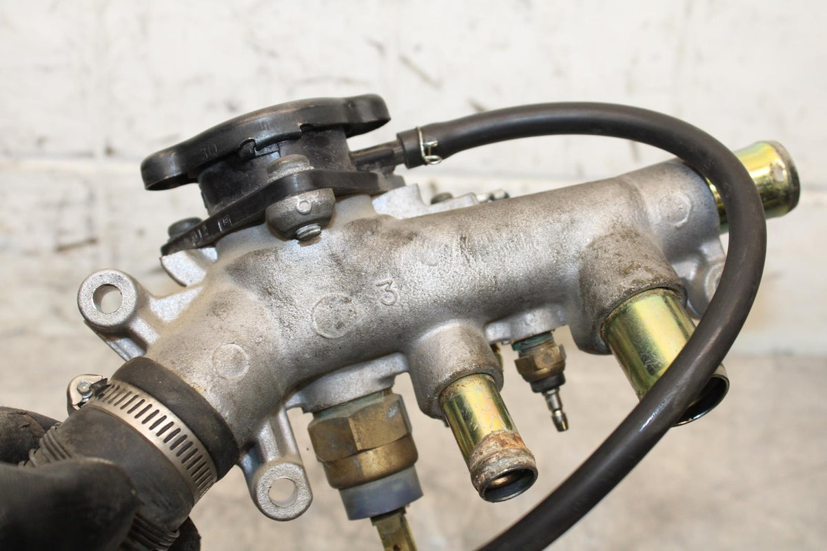 2003 Yamaha Vmax 1200 VMX1200 THERMOSTAT WITH HOUSING BB563