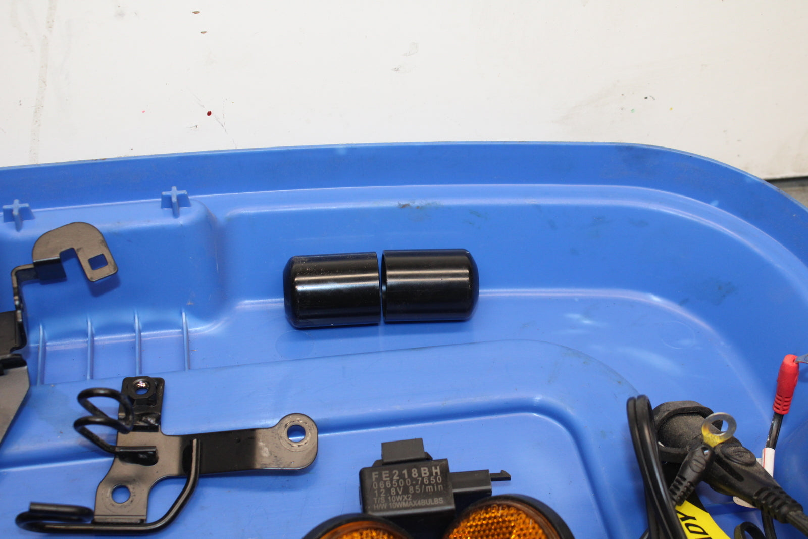 19-23 KAWASAKI NINJA ZX6R MOUNTING BOLTS HARDWARE MOTOR SCREWS BB749