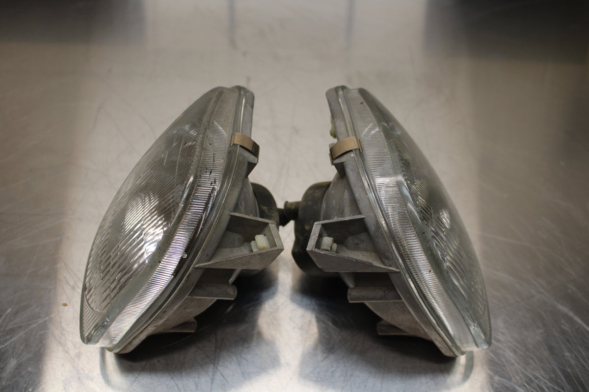 96 YAMAHA YZF750R FRONT HEADLIGHT HEAD LIGHT LAMP BB137