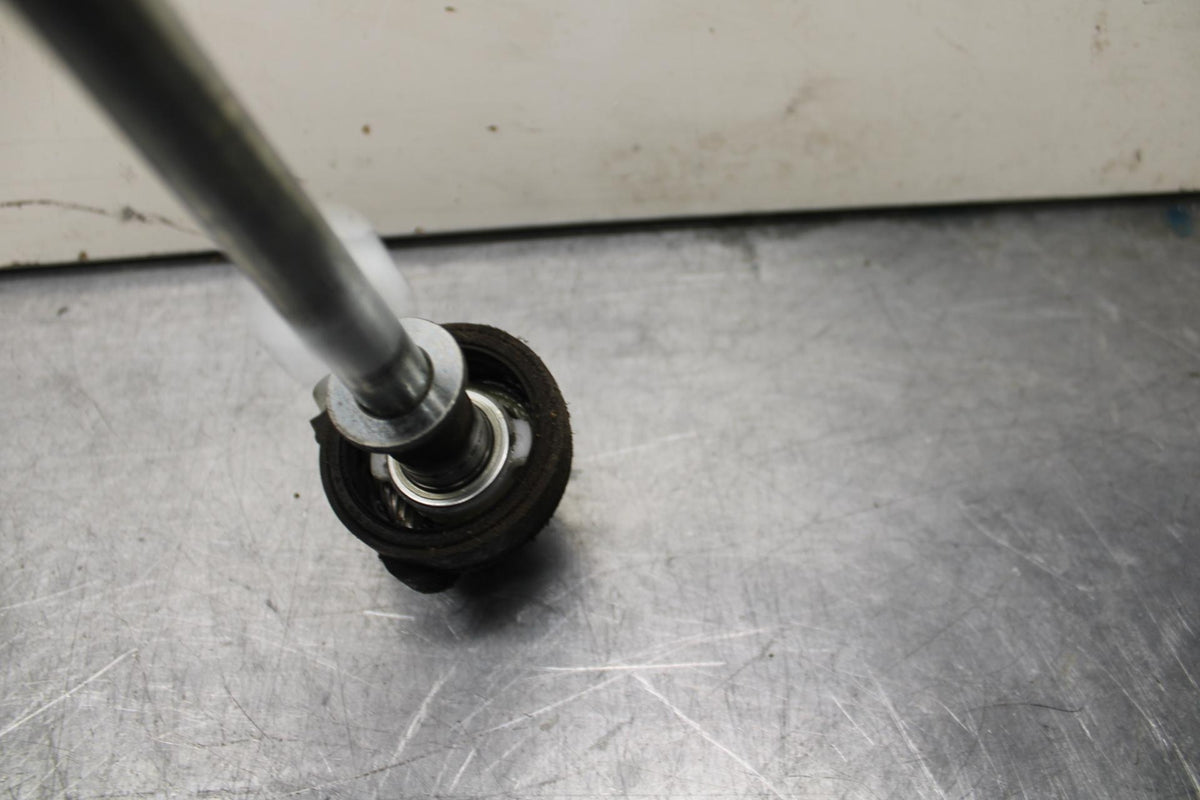 08-12 KAWASAKI NINJA 250R EX250J FRONT WHEEL RIM AXLE PIVOT BOLT BB612
