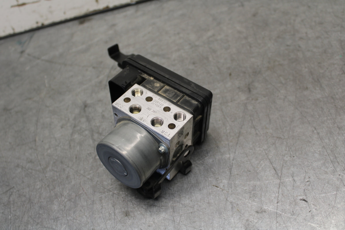 22-24 YAMAHA XSR900 ABS PUMP UNIT MODULE BB683