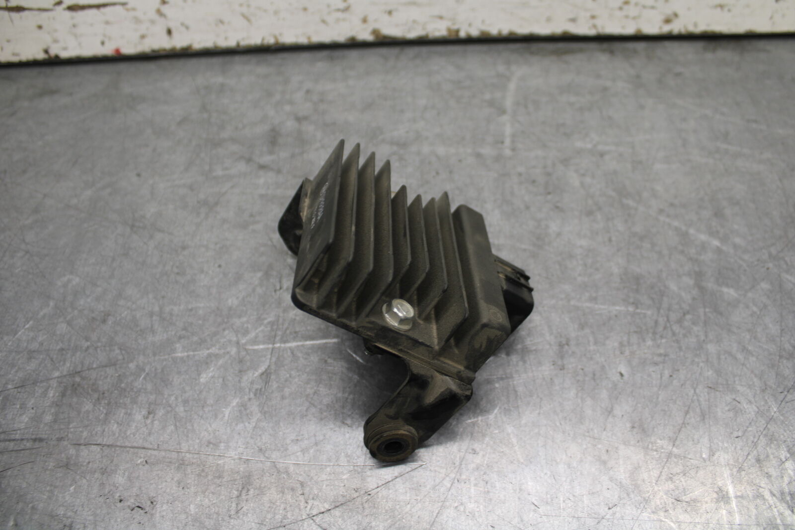 18-24 KAWASAKI NINJA 650 RECTIFIER VOLTAGE REGULATOR BB725