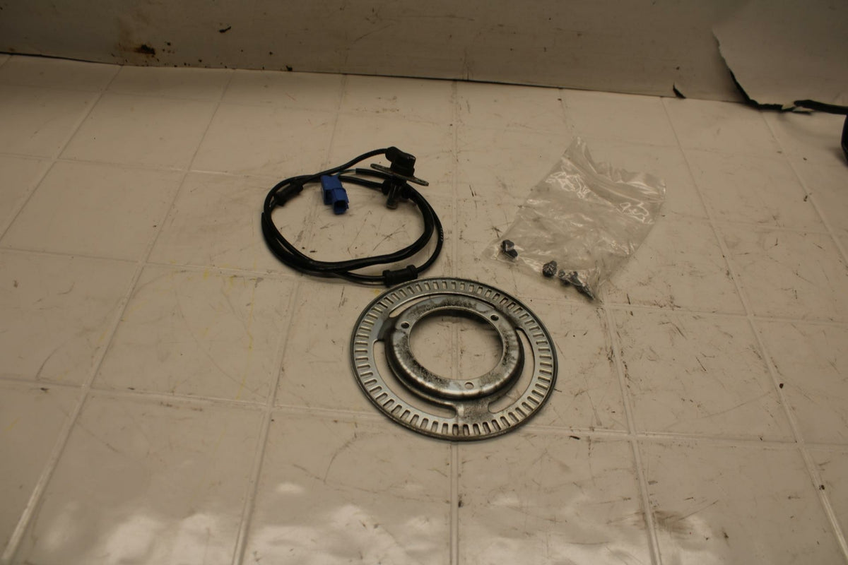15-16 HONDA CB300F FRONT ABS BRAKE SENSOR RING BB05