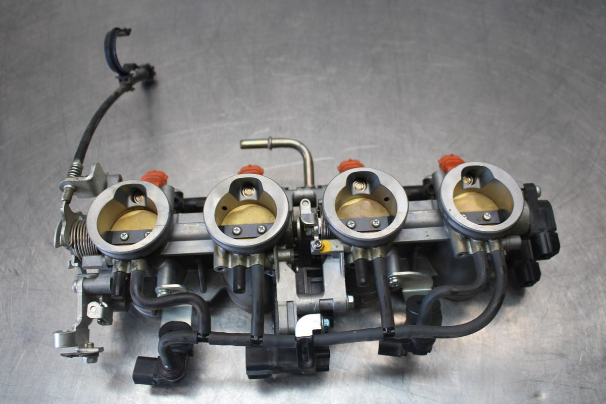 13-18 KAWASAKI NINJA ZX6R MAIN FUEL INJECTORS / THROTTLE BODIES BB908