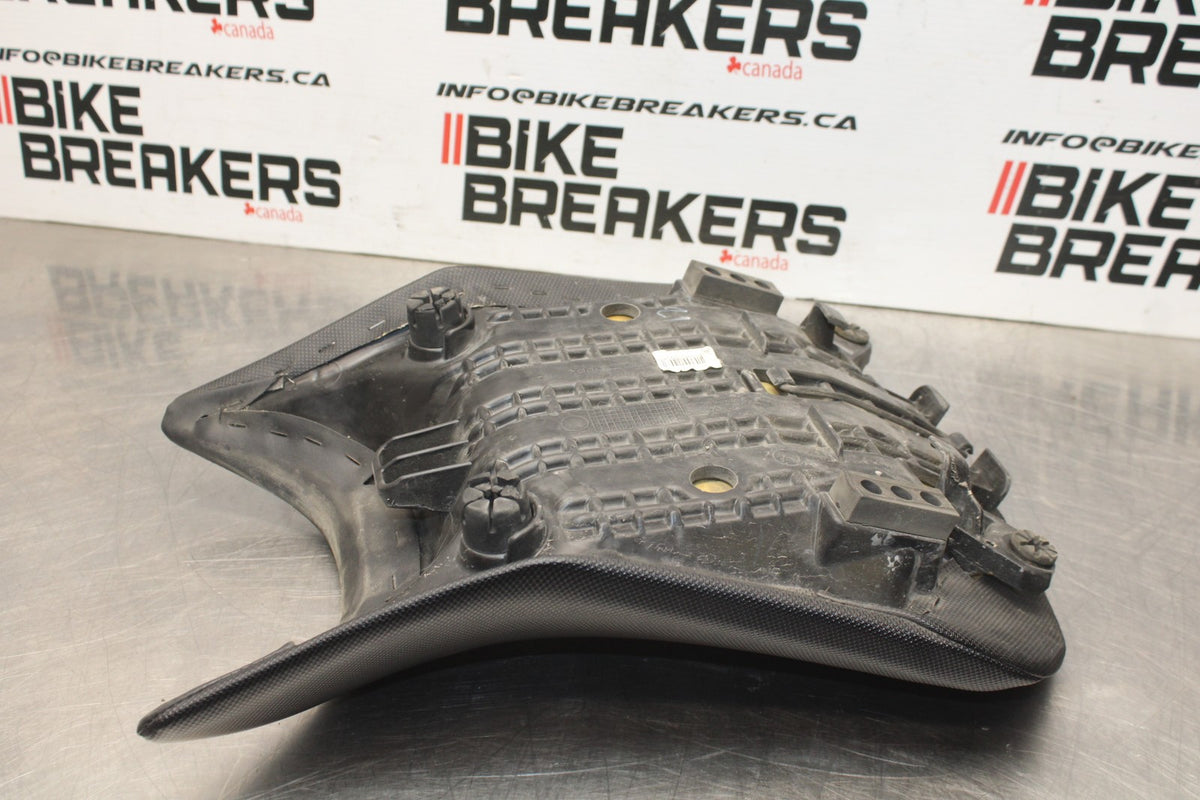 18 HONDA CB500F FRONT DRIVERS SEAT PAD SADDLE PILLION BB861