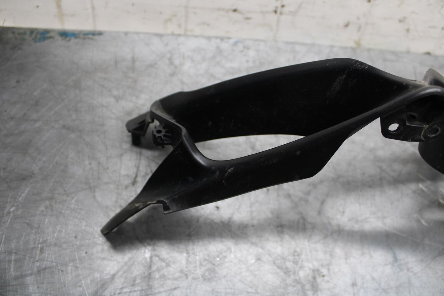 08-09 SUZUKI GSXR600 FRONT CENTER COWL FAIRING BB468