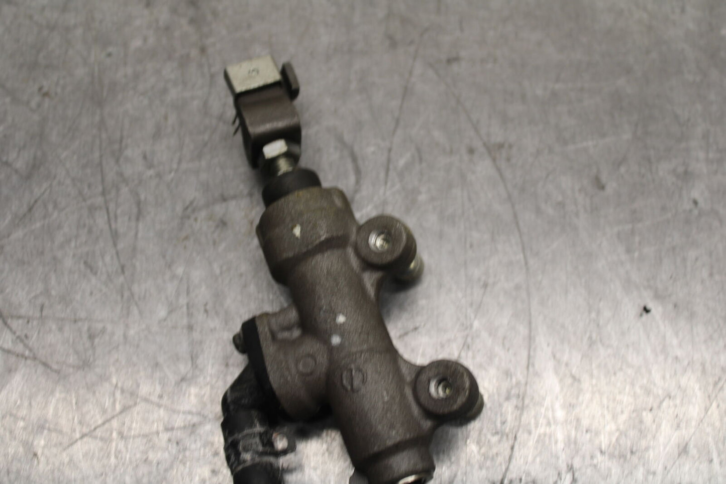 15-19 HONDA CBR300R REAR BACK BRAKE MASTER CYLINDER W RESERVOIR  BB112