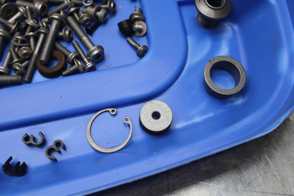 20-23 BMW F900R MOUNTING BOLTS HARDWARE SCREWS BB923
