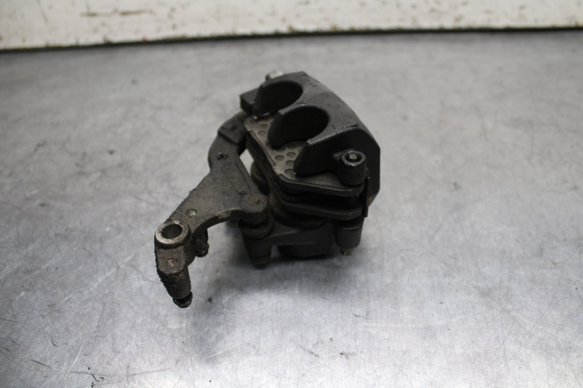 15-16 HONDA CB300F RIGHT FRONT BRAKE CALIPER BB740