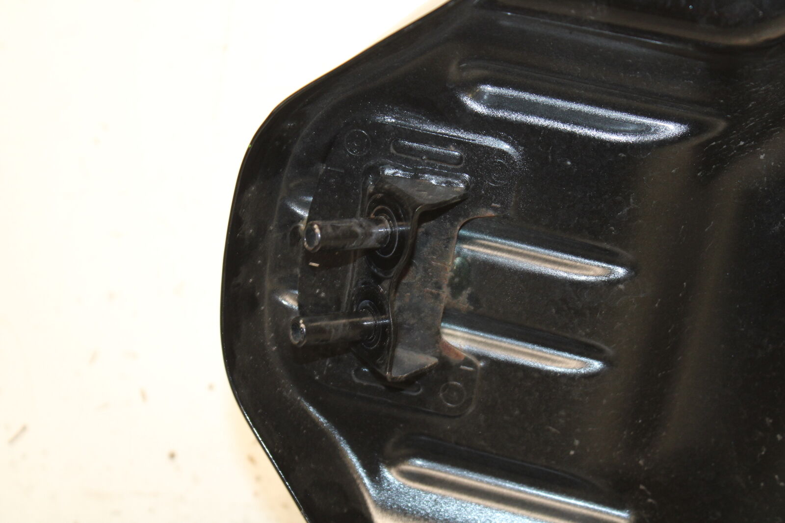 19-22 KAWASAKI Z400 GAS TANK FUEL CELL PETROL RESERVOIR BB738