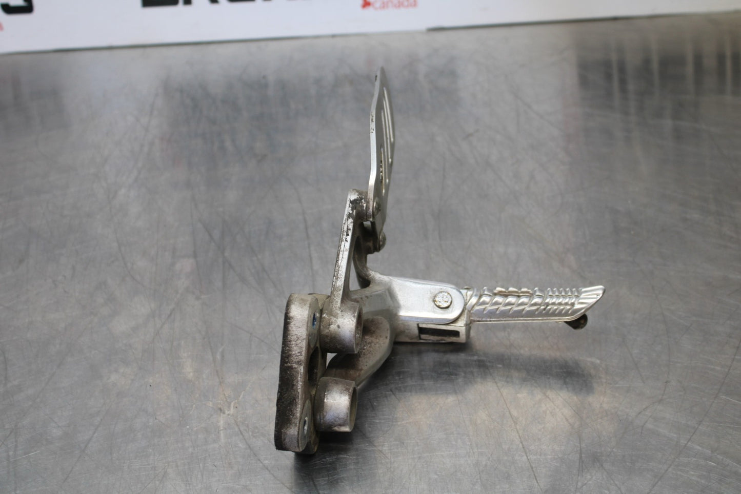 06-07 SUZUKI GSXR 600 LEFT REARSET REAR SET DRIVER FOOT PEG REST STOP BB170