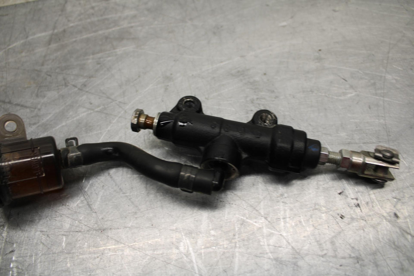 17-21 TRIUMPH STREET TRIPPLE R ABS REAR  BRAKE MASTER CYLINDER W RESERVOIR bb452