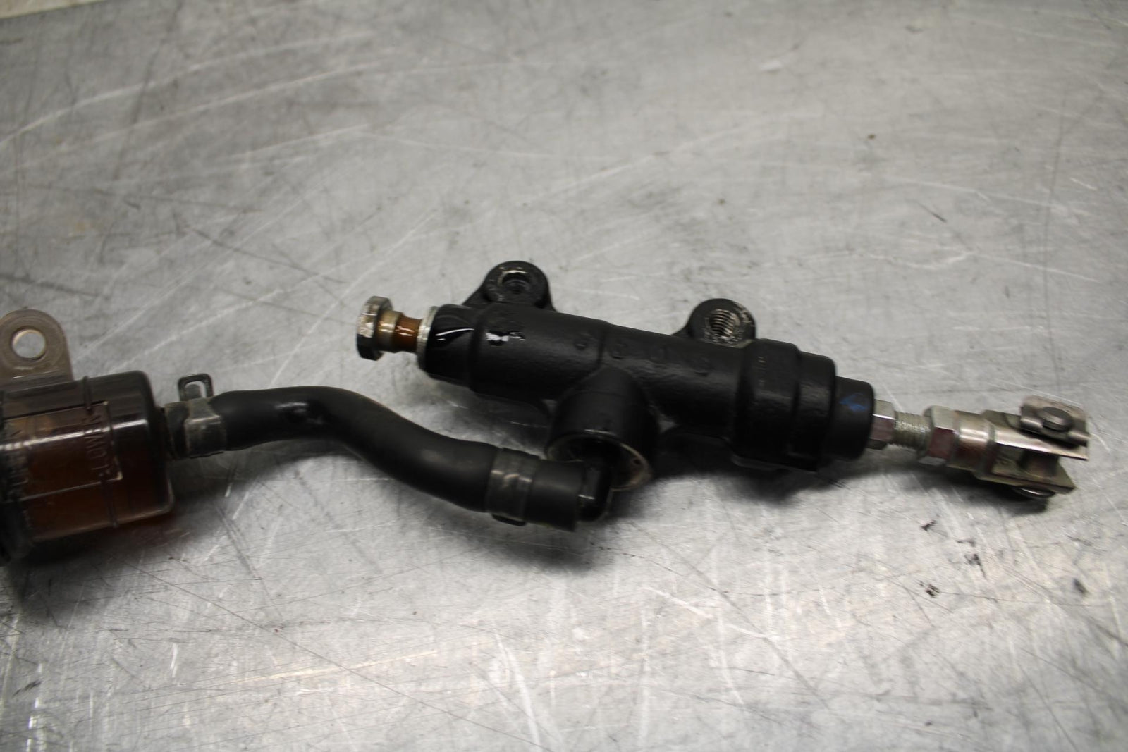 17-21 TRIUMPH STREET TRIPPLE R ABS REAR  BRAKE MASTER CYLINDER W RESERVOIR bb452