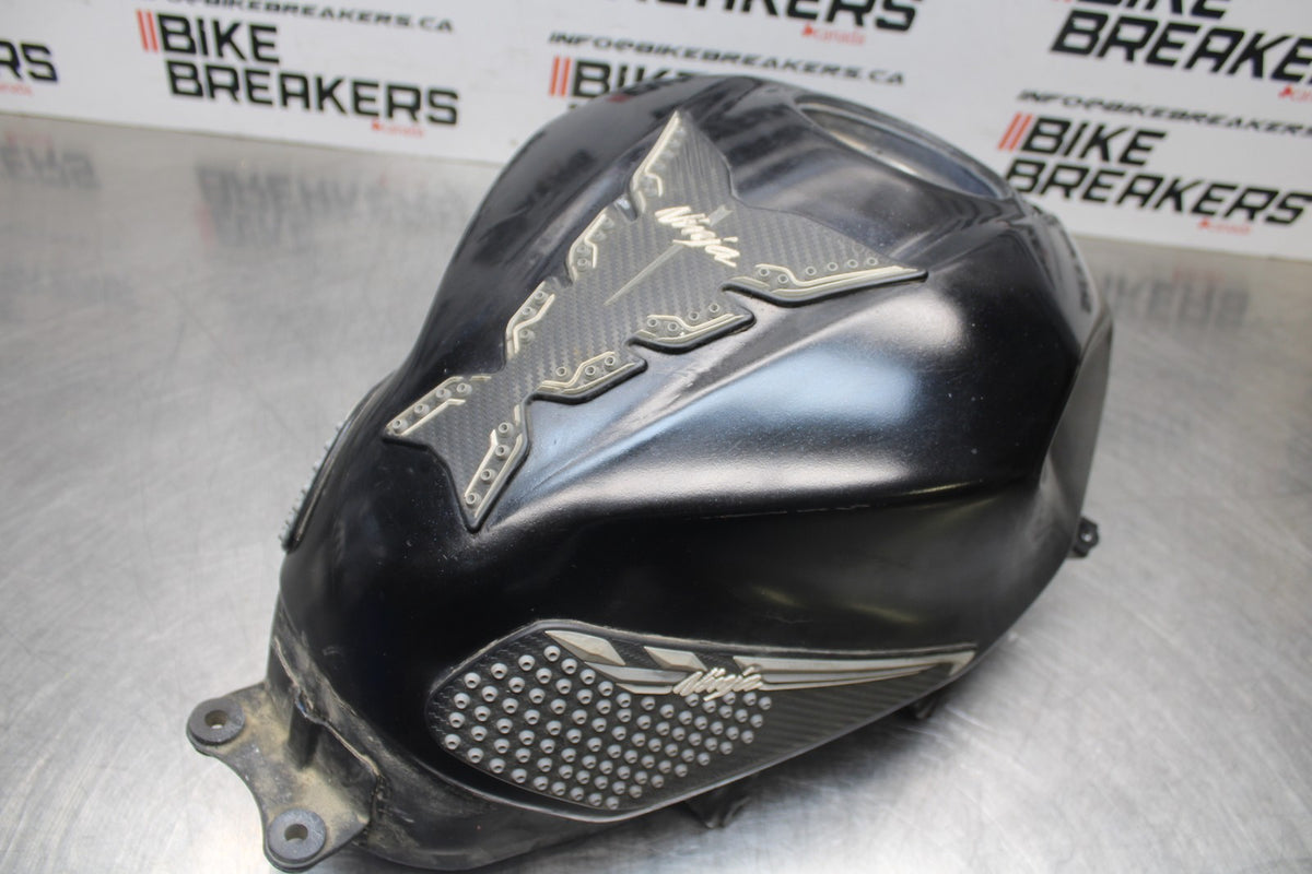 18-23 KAWASAKI NINJA 400 EX400 ABS GAS TANK FUEL CELL PETROL RESERVOIR BB795