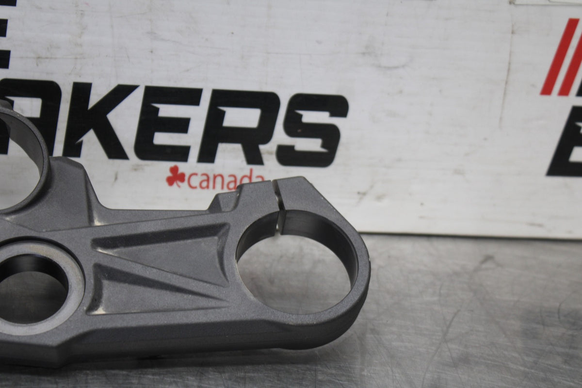 24-25 KAWASAKI NINJA ZX6R FORKS UPPER TRIPLE TREE CLAMP BB939