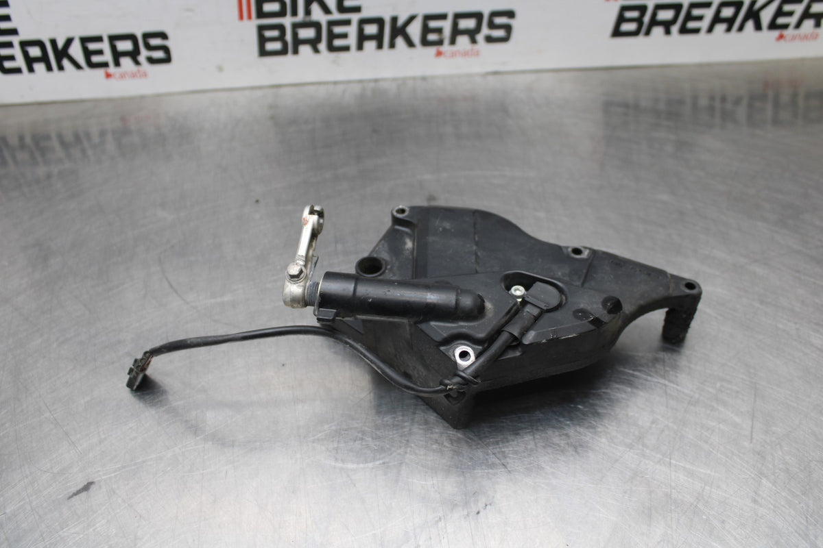 06-07 SUZUKI GSXR750 ENGINE SPROCKET COVER BB811