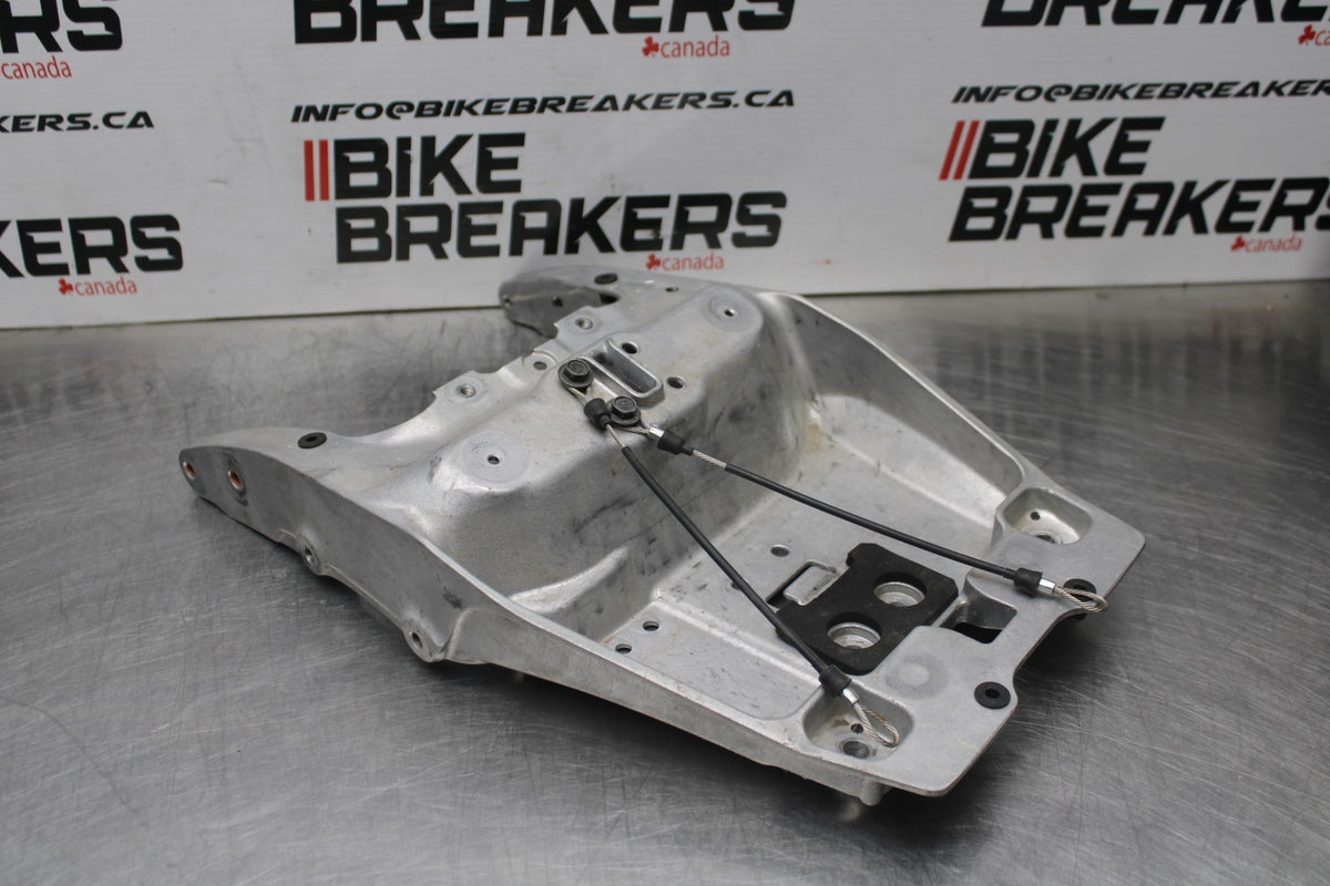 22 KAWASAKI NINJA 1000SX REAR BACK TAIL SUBFRAME SUB FRAME BB780