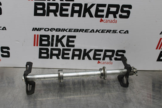 13-17 KAWASAKI NINJA 300 EX300 ABS REAR AXLE BACK WHEEL RIM BOLT AXEL BB187